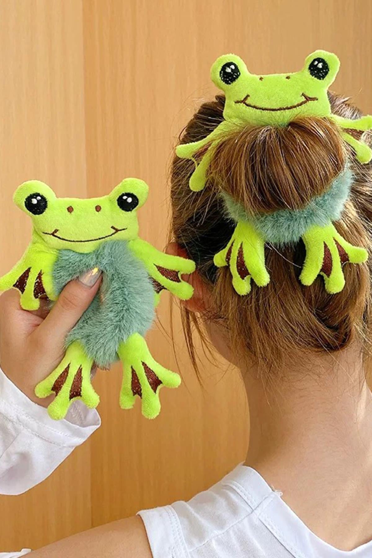 Yeşil Renk Kurbağa Figürlü Peluş Simit Toka