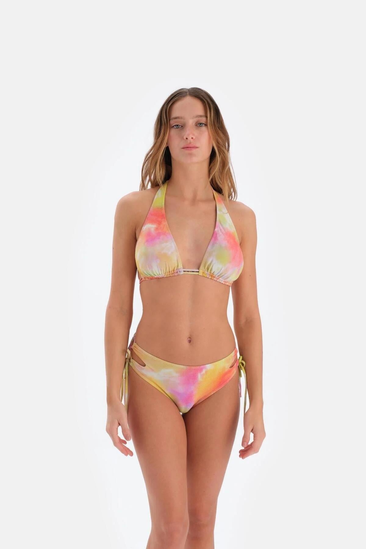 3047BK UCGEN GENIS BIKINI TAKIM