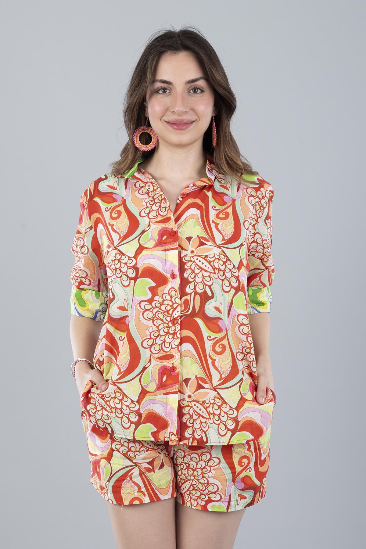 VUAL ŞORT TAKIM KIRMIZI CICEK