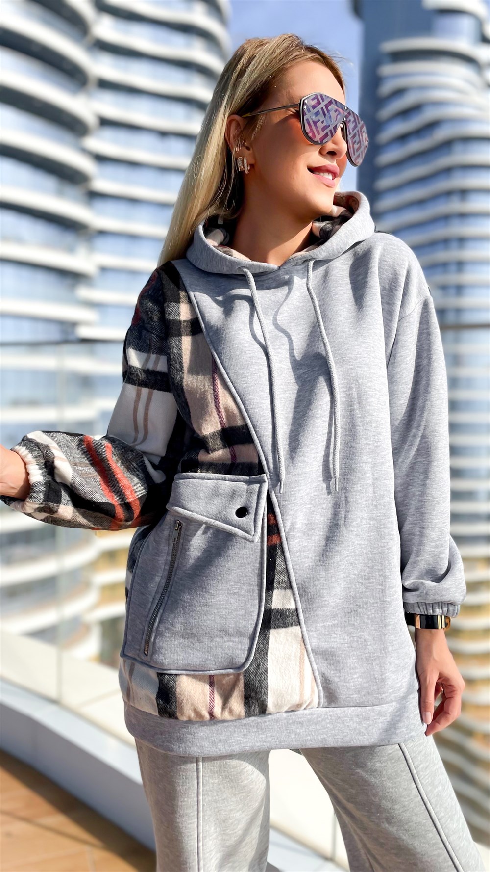 Cep Detaylı Sweat