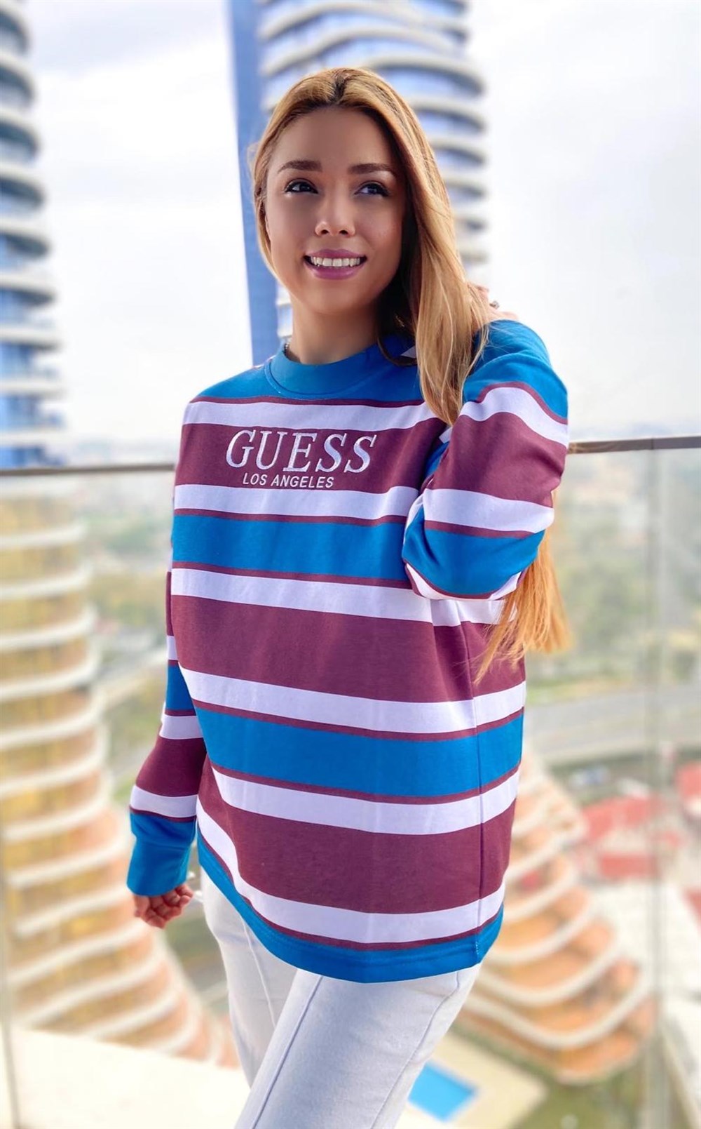 Guess Sweatshirt 