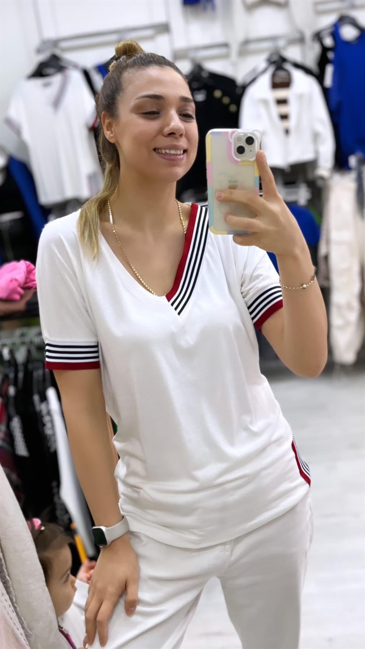 Kolları Çizgili Tshirt