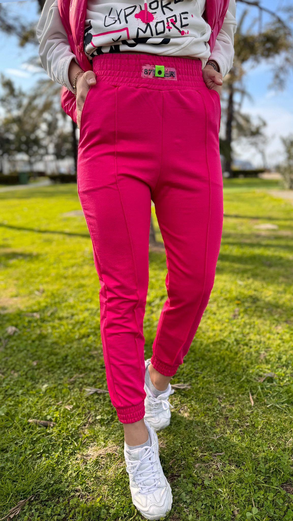 Pembe Eşofman