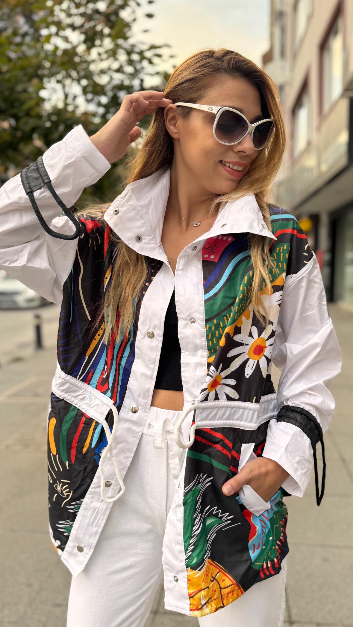 Renkli Yağmurluk