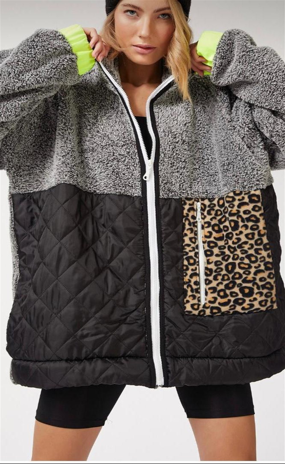 Fermuarlı Leopar Detaylı Sweat