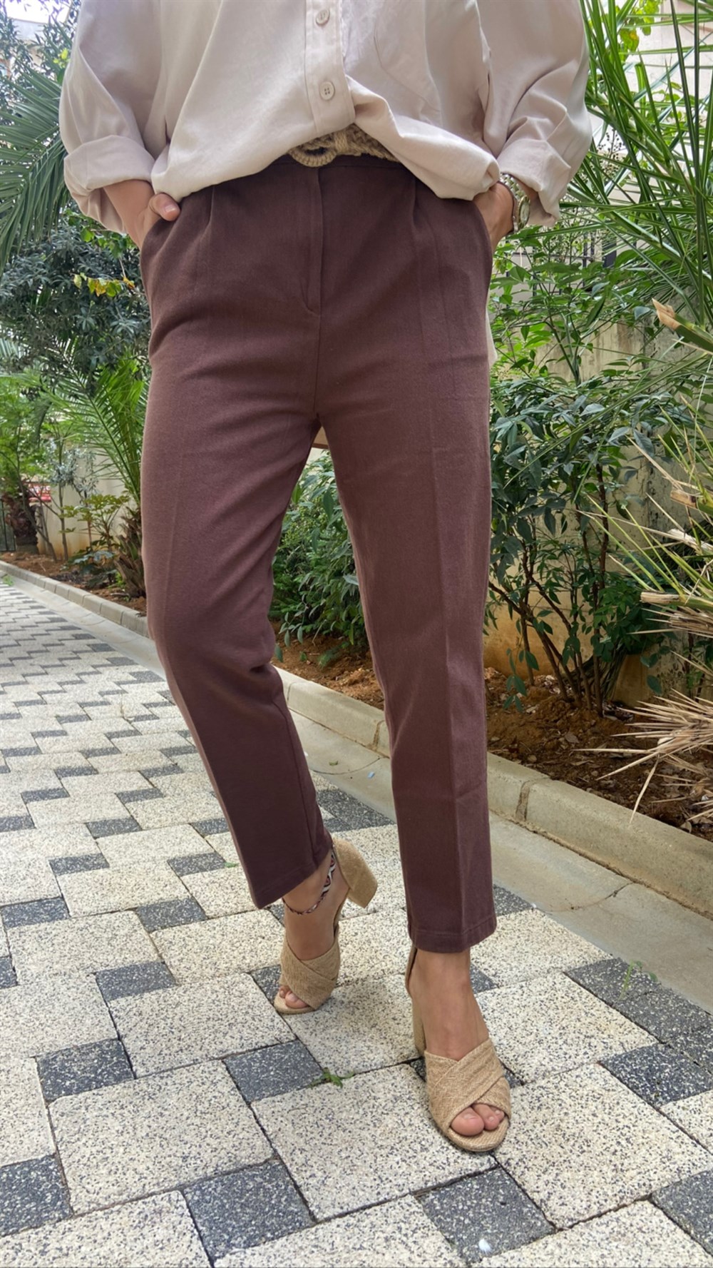 Hasır Kemerli Pantolon 