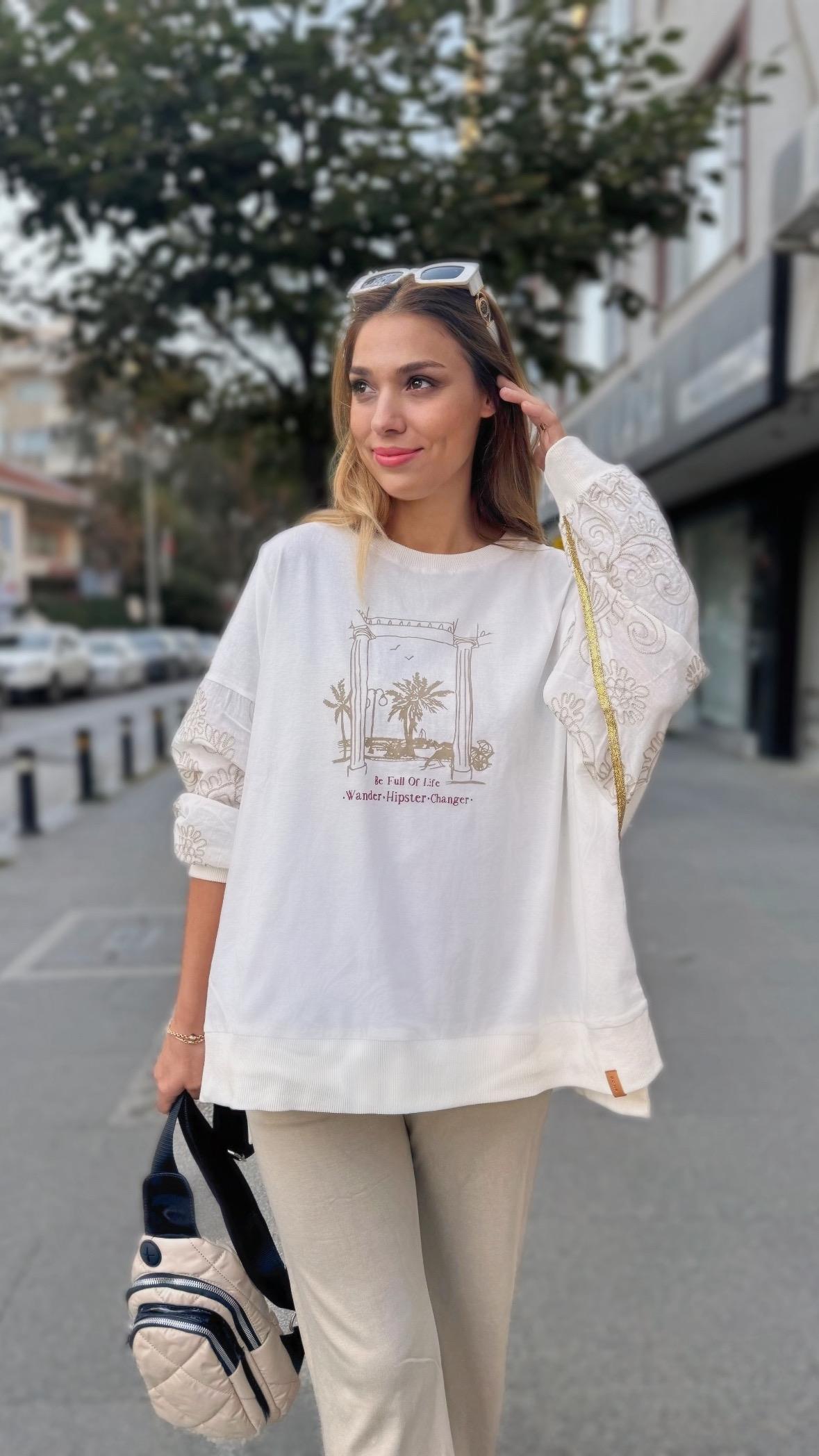 Kolları İşlemeli Sweat 