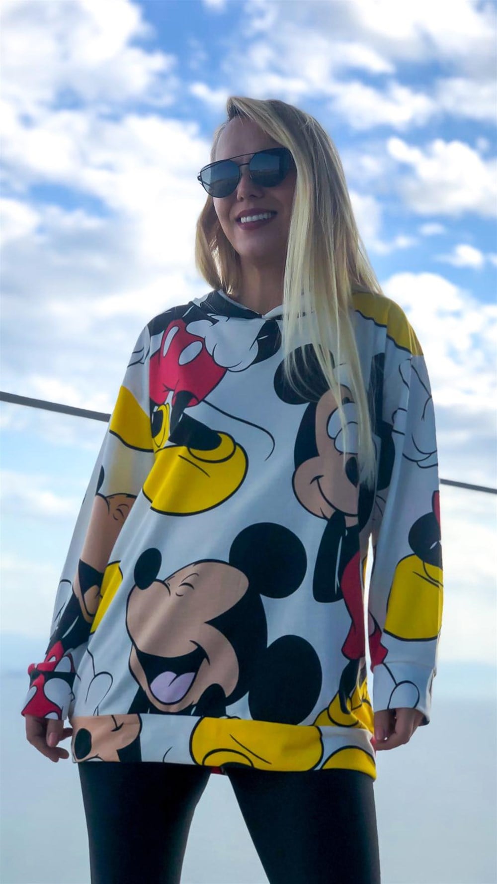 Mickey Kapşonlu Sweatshirt