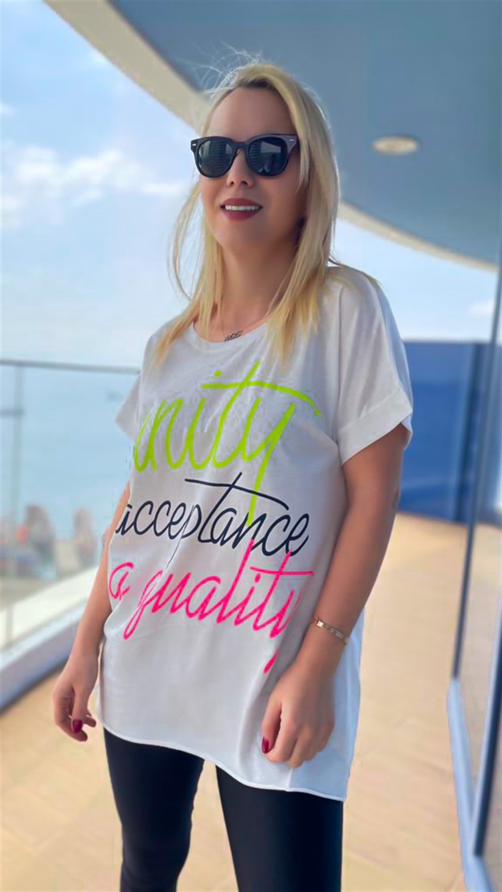 Neon Şeritli Unity T-shirt