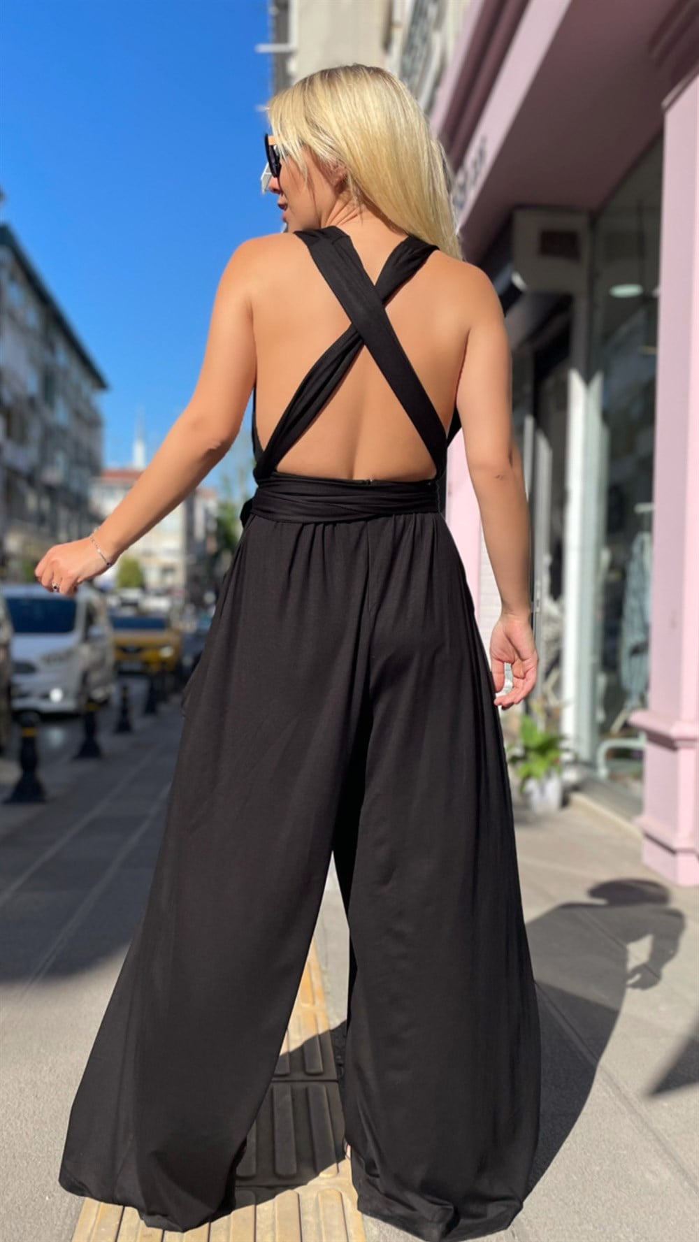 Sırt Dekolteli Tulum