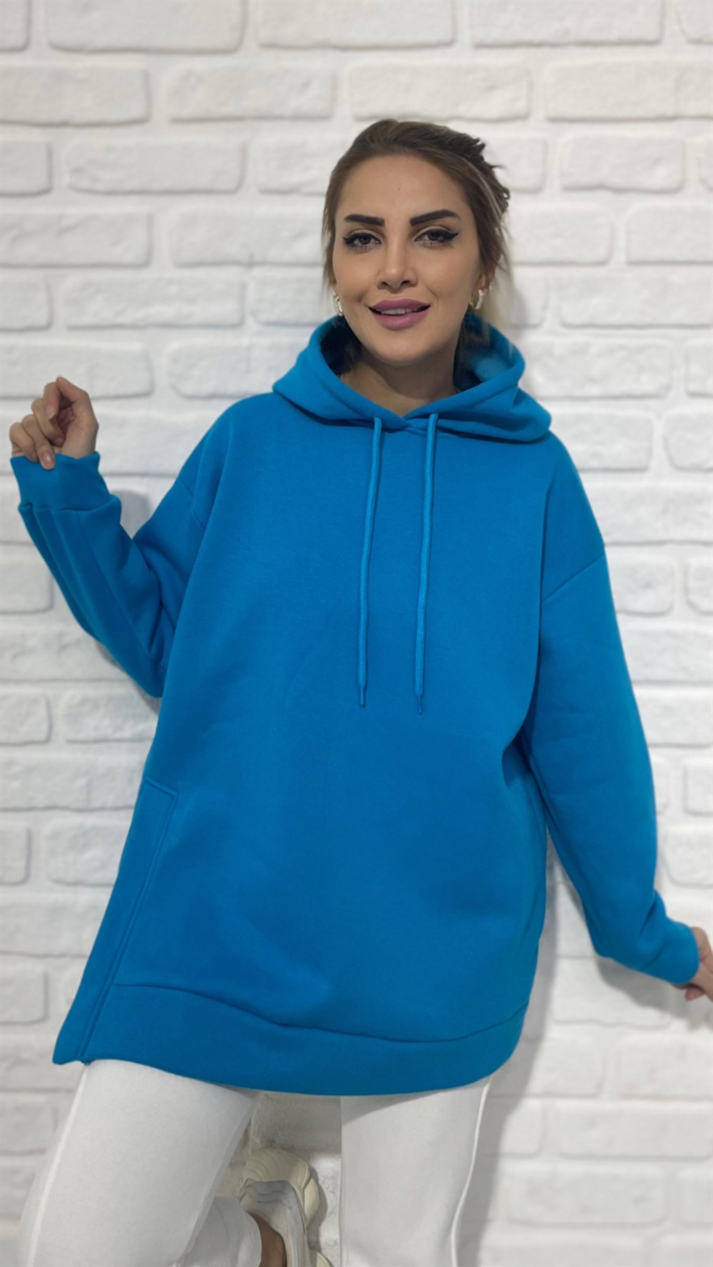Yanı Yırtmaçlı Kapşonlu Sweat