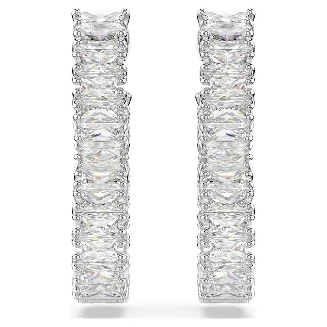 MarkasızSwarovski Hyperboala Gümüş Rengi Sonsuzluk Taş İşlemeli Kadın Küpe