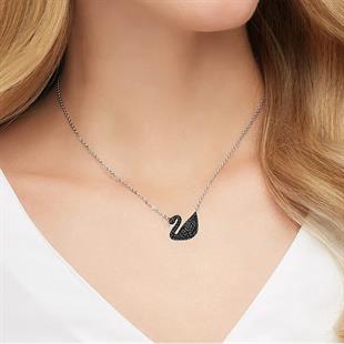 ÜnçerlerSwarovski Iconic Kuğu Şekilli Siyah, Rodyum Kaplama Swan Kolye| ÜnçerlerSwarovski Iconic Kuğu Şekilli Siyah, Rodyum Kaplama Swan Kolye