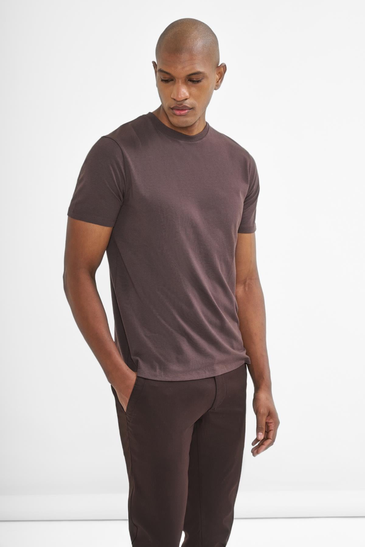 intersivinİntersivin Bisiklet Yaka Kahverengi Tshirt - T13