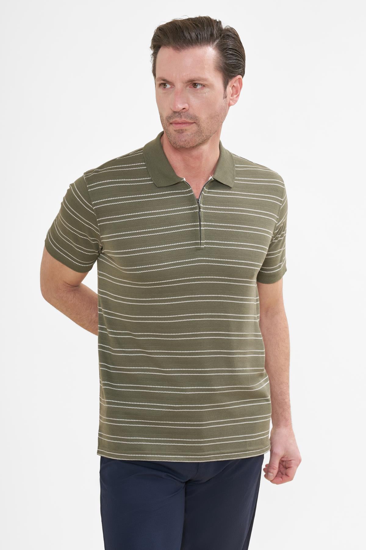 intersivinİntersivin Fermuarlı  Polo Yaka Haki Tshirt - SD-11