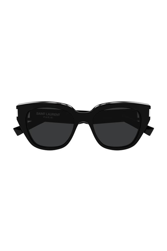 Yves Saint Laurent  827 001 52-18  Güneş Gözlüğü