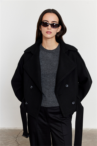 Apoletli Kısa Kaşe Kaban Siyah