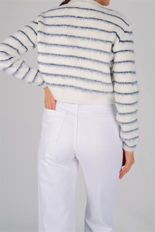 Beyaz Çizgili Şardonlu Hırka BEYAZ