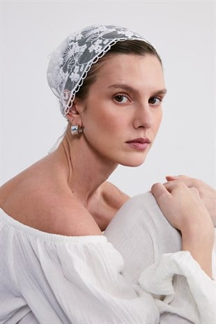 Flora Dantel Bandana Beyaz