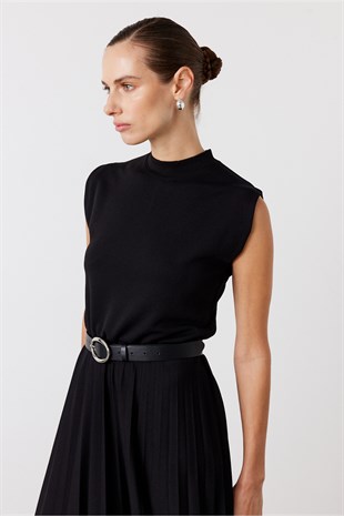 Kolsuz Piliseli Elbise Siyah