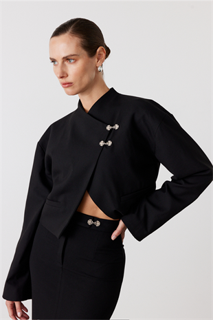 Metal Aksesuarlı Crop Blazer Ceket Siyah