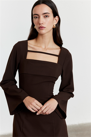 Önü Biye Detay Mini Elbise Acı Kahve