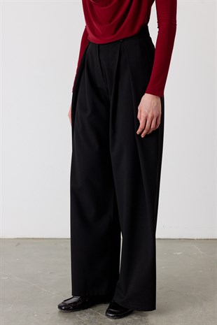 Sienna Pileli Pantolon Siyah