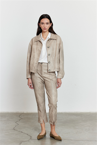 Suni Deri Yırtmaç Detay Pantolon Bej