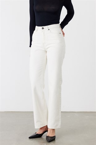 Tina Straight Fit Jean Ekru