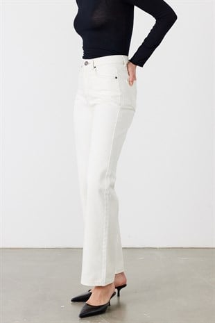 Tina Straight Fit Jean Ekru