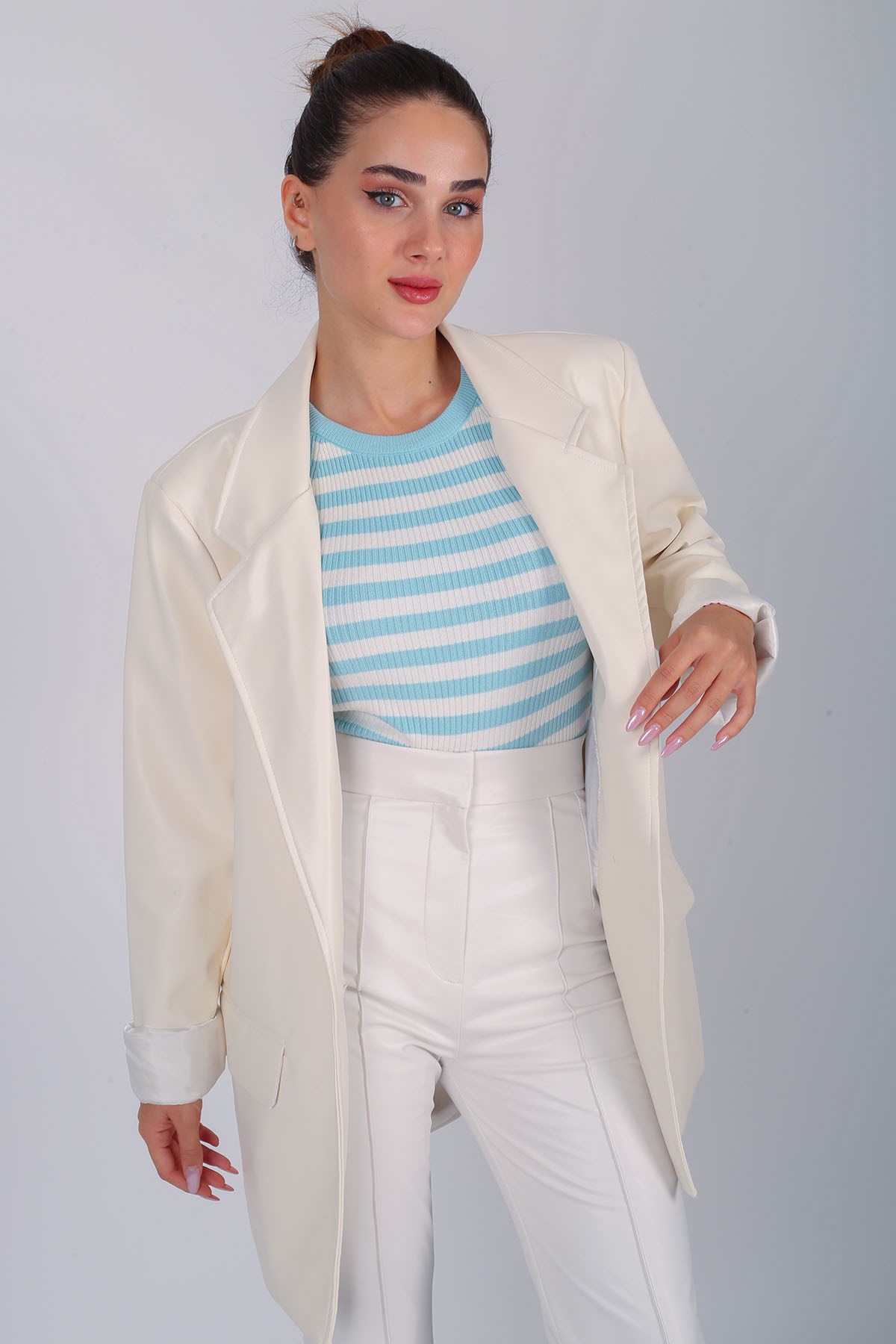 Kırık Beyaz Oversize Deri Blazer Ceket | Facette | % 50 ' ye varan indirim