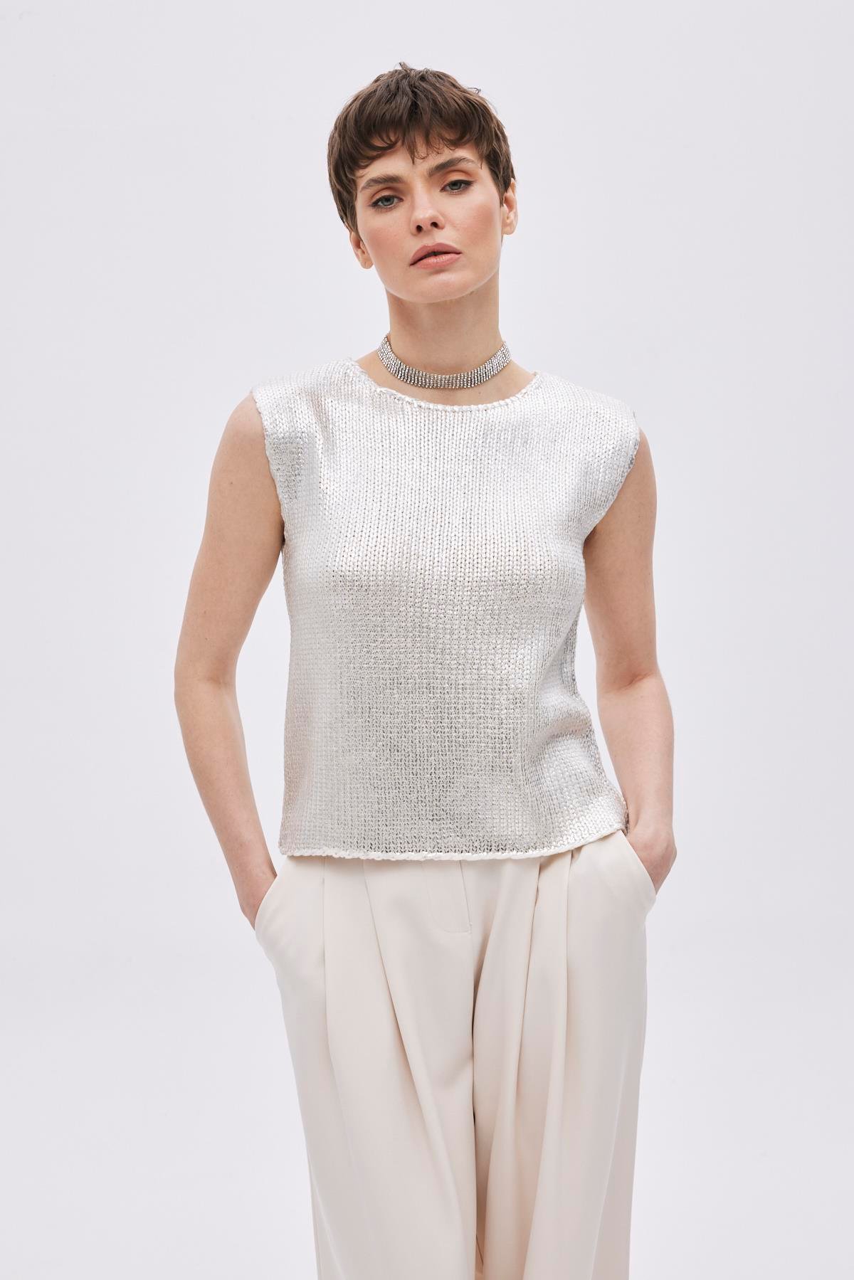 Kemik Parlak Kolsuz Triko Bluz