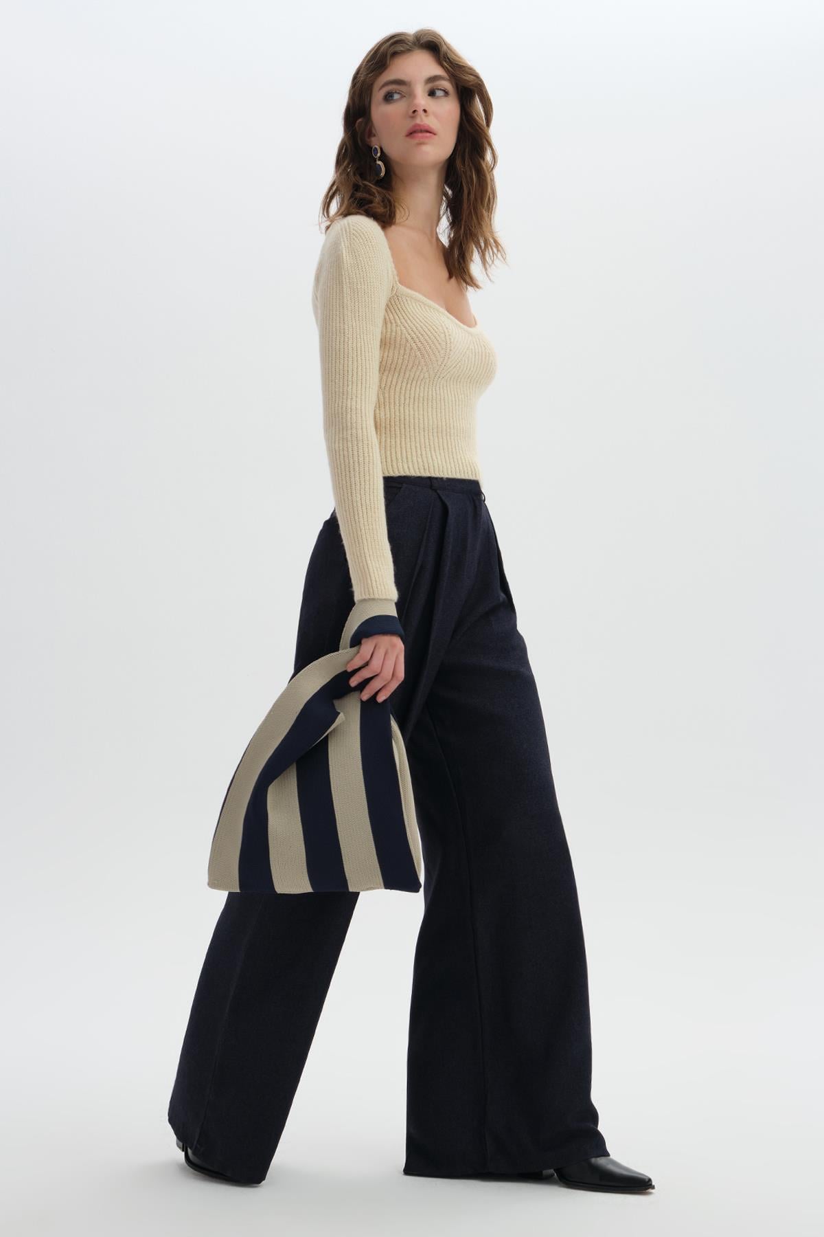 Lacivert Triko El Çantası