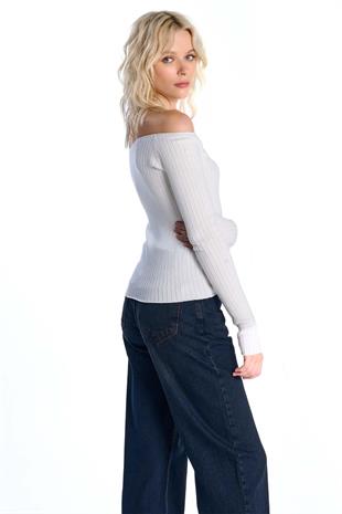 Bej Düşük Omuzlu Triko Bluz