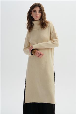 Bej Yırtmaçlı Uzun Tunik