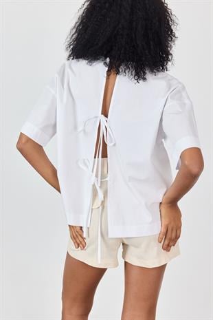 Beyaz %100 Cotton Sırt Dekolteli Tshirt