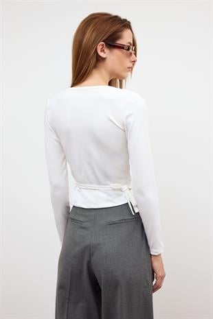 Beyaz BASİC KRUVAZE BAĞLAMALI BLUZ