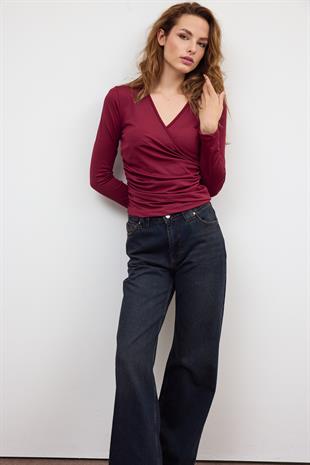 Bordo BELİ BÜZGÜ DETAYLI BLUZ