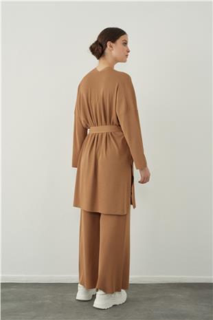 Straight cut basic knitted trousers