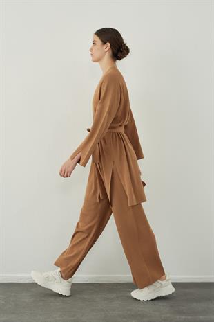  Basic knit cardigan with flat collar