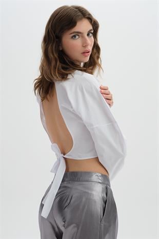 Ekru Arkadan Bağlamalı Bluz