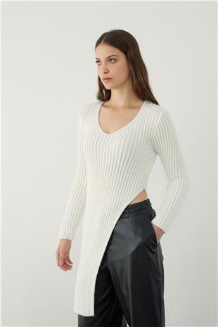 Asymmetrical cut knitted tunic