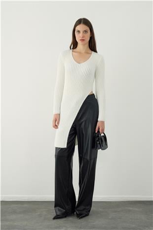 Asymmetrical cut knitted tunic