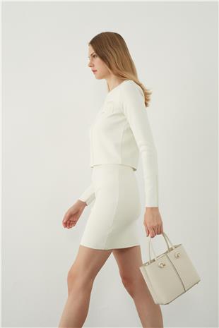 Mini knitted skirt with elastic waist