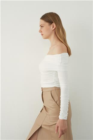 Gathered knit blouse