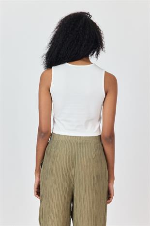 Ekru Önü Düğmeli Bluz