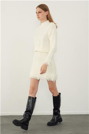 Ecru Tasseled Sweater Skirt Knitwear Set
