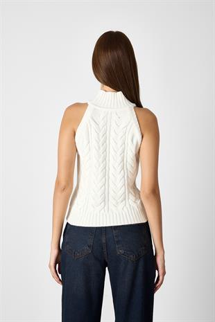 Ekru SAÇ ÖRGÜLÜ DİK YAKA TRİKO BLUZ