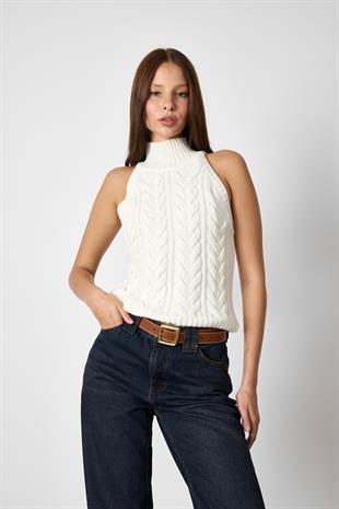 Ekru SAÇ ÖRGÜLÜ DİK YAKA TRİKO BLUZ