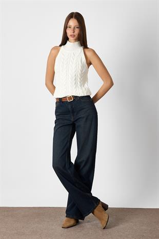 Ekru SAÇ ÖRGÜLÜ DİK YAKA TRİKO BLUZ